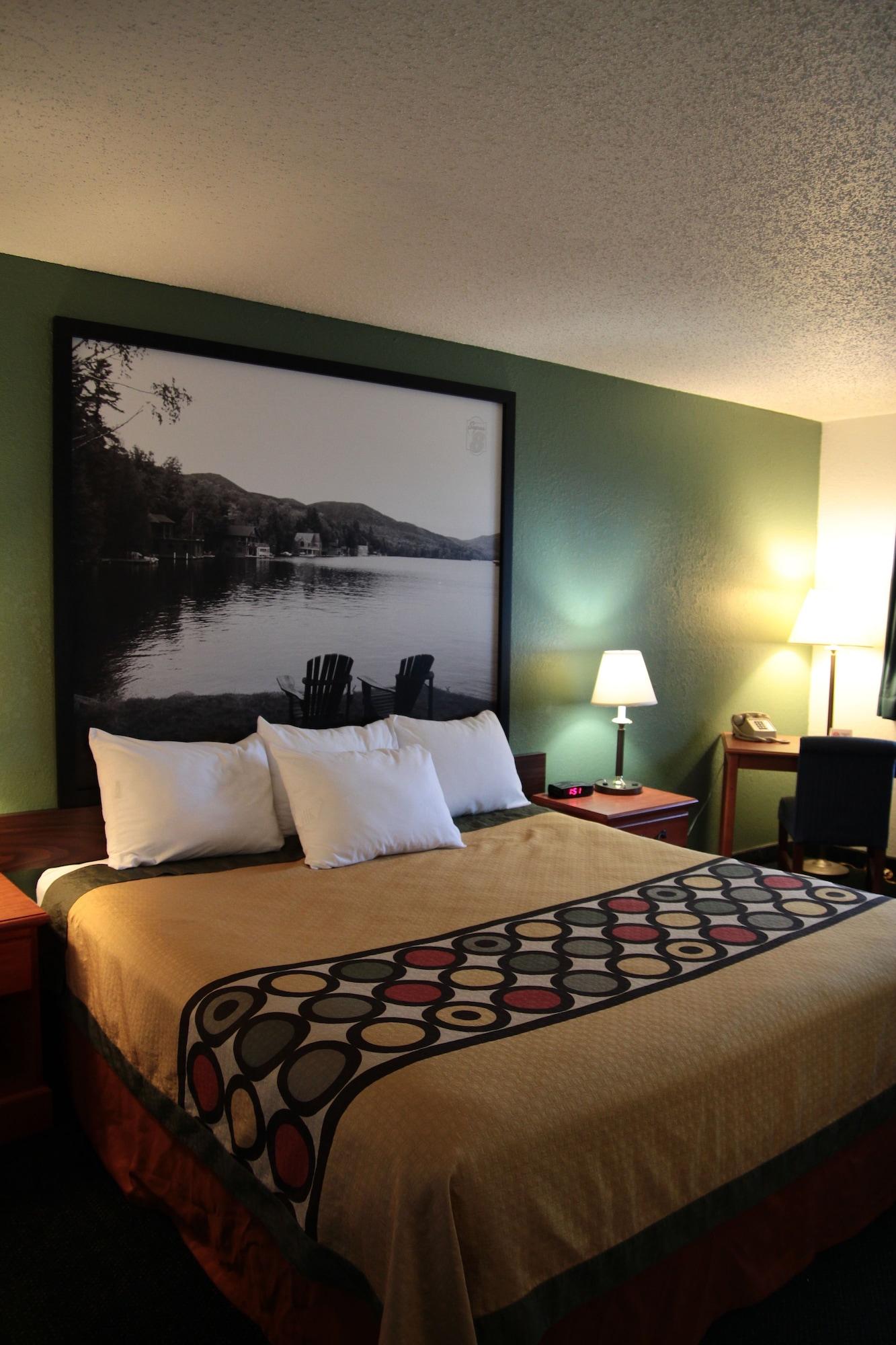 Super 8 By Wyndham Queensbury Glens Falls Extérieur photo