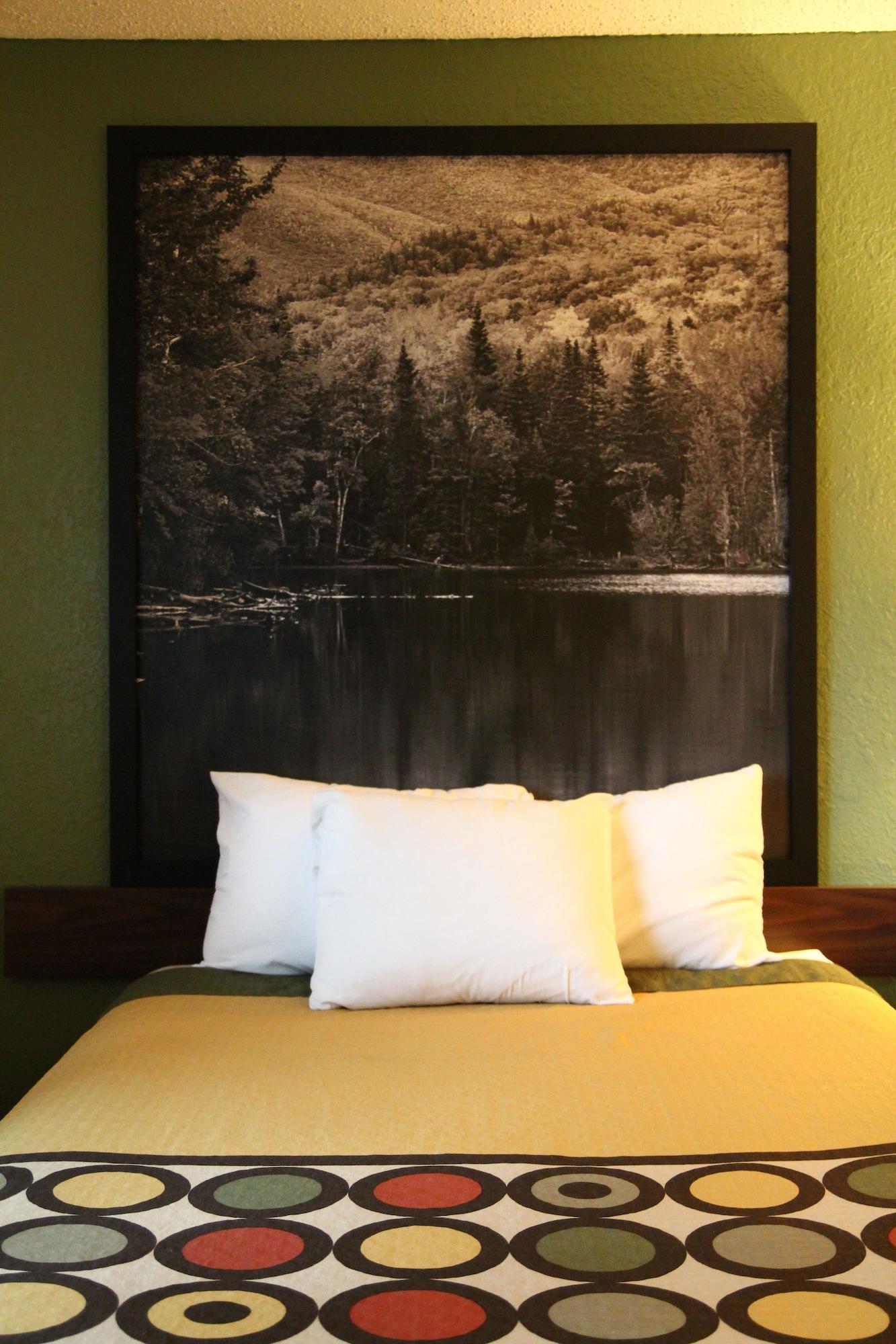 Super 8 By Wyndham Queensbury Glens Falls Extérieur photo